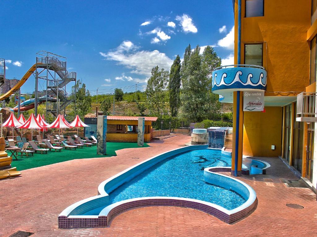 Aquapark Hotel & Villas Yerevan Exterior photo